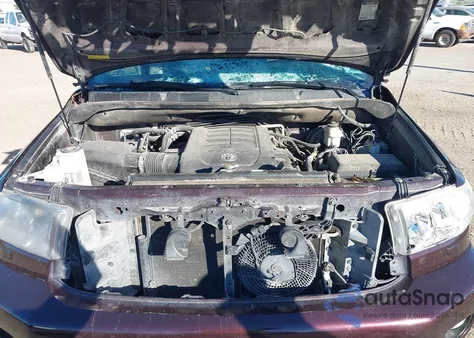 2016 Toyota Sequoia Platinum 5.7L V8 z USA, uszkodzony, nr VIN 5TDYY5G18GS062759